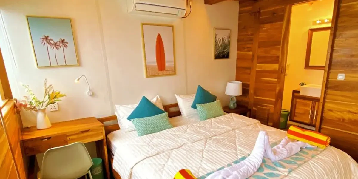 Pinta Deluxe Seaview - Image 1